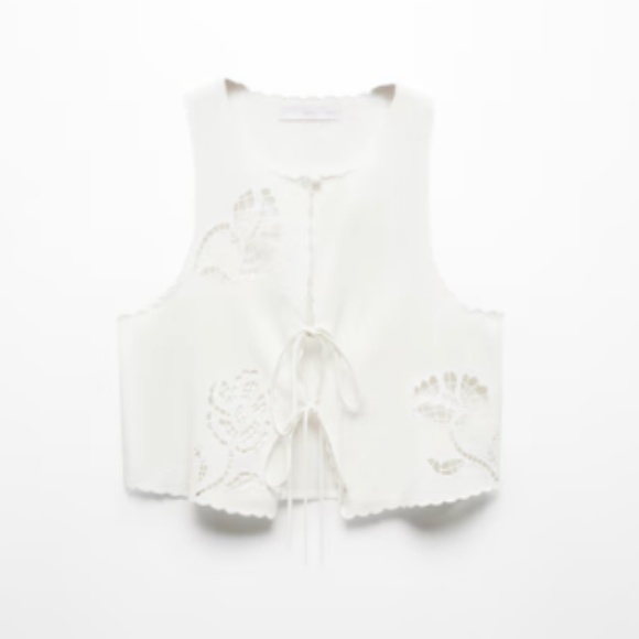 LINEN TOP WITH LACE DETAIL - Picture 1 of 5